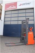 Linde L14, Material Handling