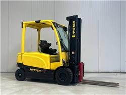 Hyster J3.0XN, Material Handling