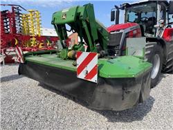 John Deere 131 frontskårlægger, Trucks and Trailers