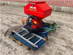 He-Va Multi-Seeder 210, Trucks and Trailers