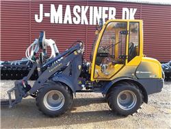 Eurotrac W12 F  mellem tårn, Construction Equipment