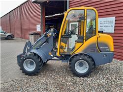 Eurotrac W12S med førerhus, skovl og gafler, Mini Loader, Construction Equipment