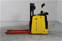 Hyster P2.0SD, Material Handling