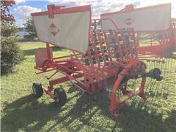 Kuhn GA 4121, Trucks and Trailers
