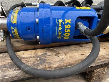 [Other] - - -  auger torque x2500, Other Trucks, Trucks and Trailers