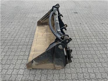 GiANT 4i1 skovl, Buckets, Construction Equipment