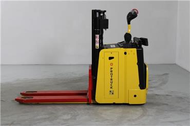 Hyster P2.0SD, Self Propelled Stackers, Material Handling