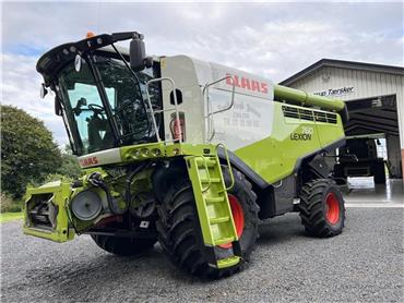CLAAS LEXION 760 MED 4WD, AUTOSTYRING OG 31 FODS SKÆREBO, Combine Harvesters, Agriculture