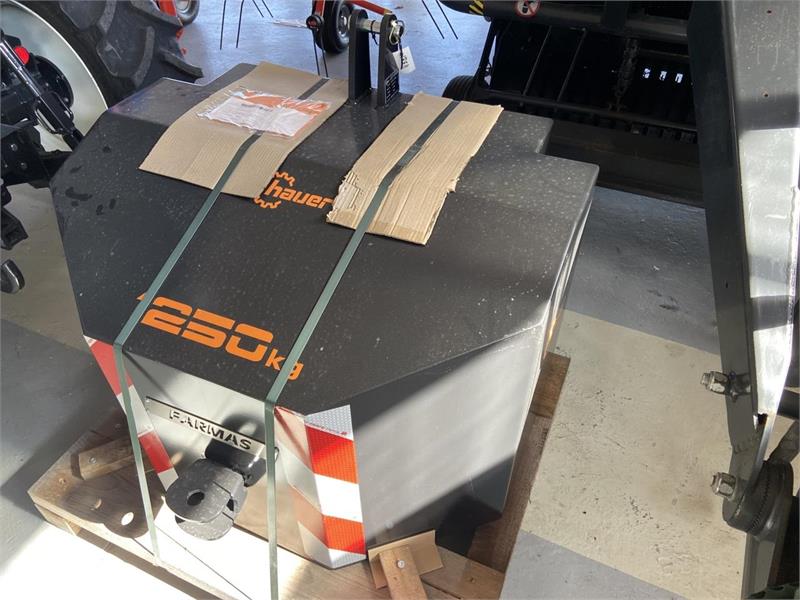 [Other] - - - MO Frontvægt 1250 kg, Other tractor accessories, Agriculture