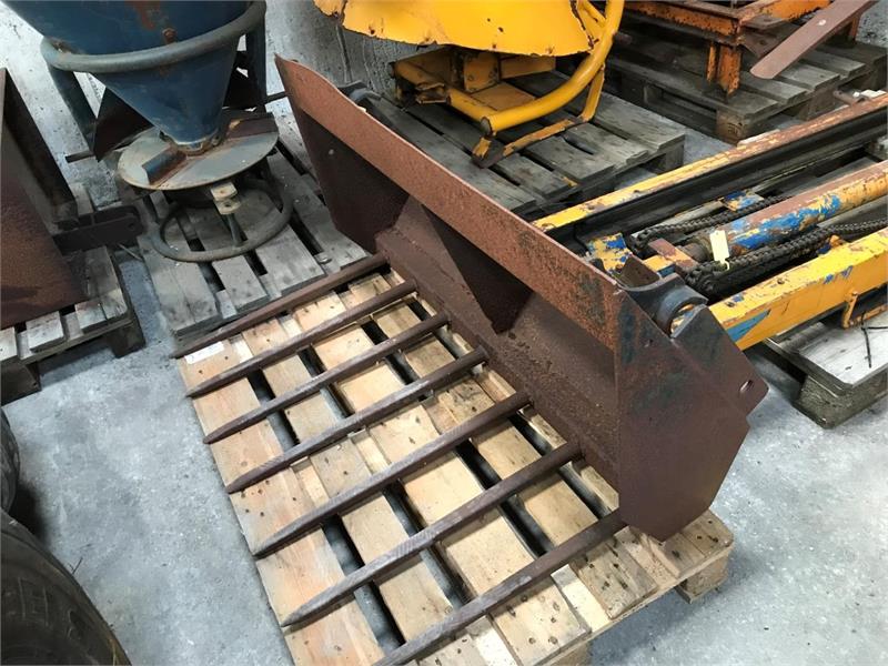 Ålö SILOGREB, Front Loader Accessories, Agriculture