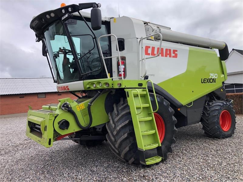 CLAAS LEXION 750 4-WD, Combine Harvesters, Agriculture