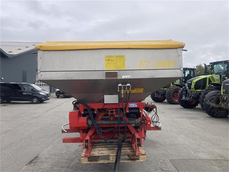 Bredal F2W 3000 L, Mineral spreaders, Agriculture