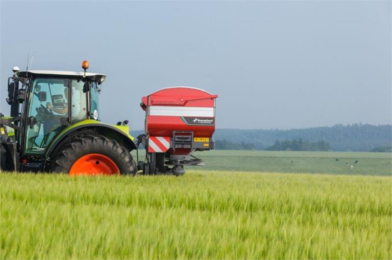 Kverneland EXACTA TL 3900 GEO spread, Mineral spreaders, Agriculture