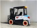 Bobcat B50XC-7, Material Handling