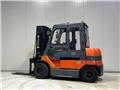 Toyota 7FBMF50, Electric Forklifts, Material Handling