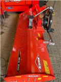 Kuhn BKE 250, Trucks and Trailers