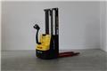 Hyster S1.0E, Material Handling