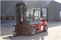 Kalmar DCD80-6, Material Handling