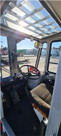 Svetruck 25120-42, Material Handling