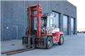 Svetruck 960-26, Material Handling